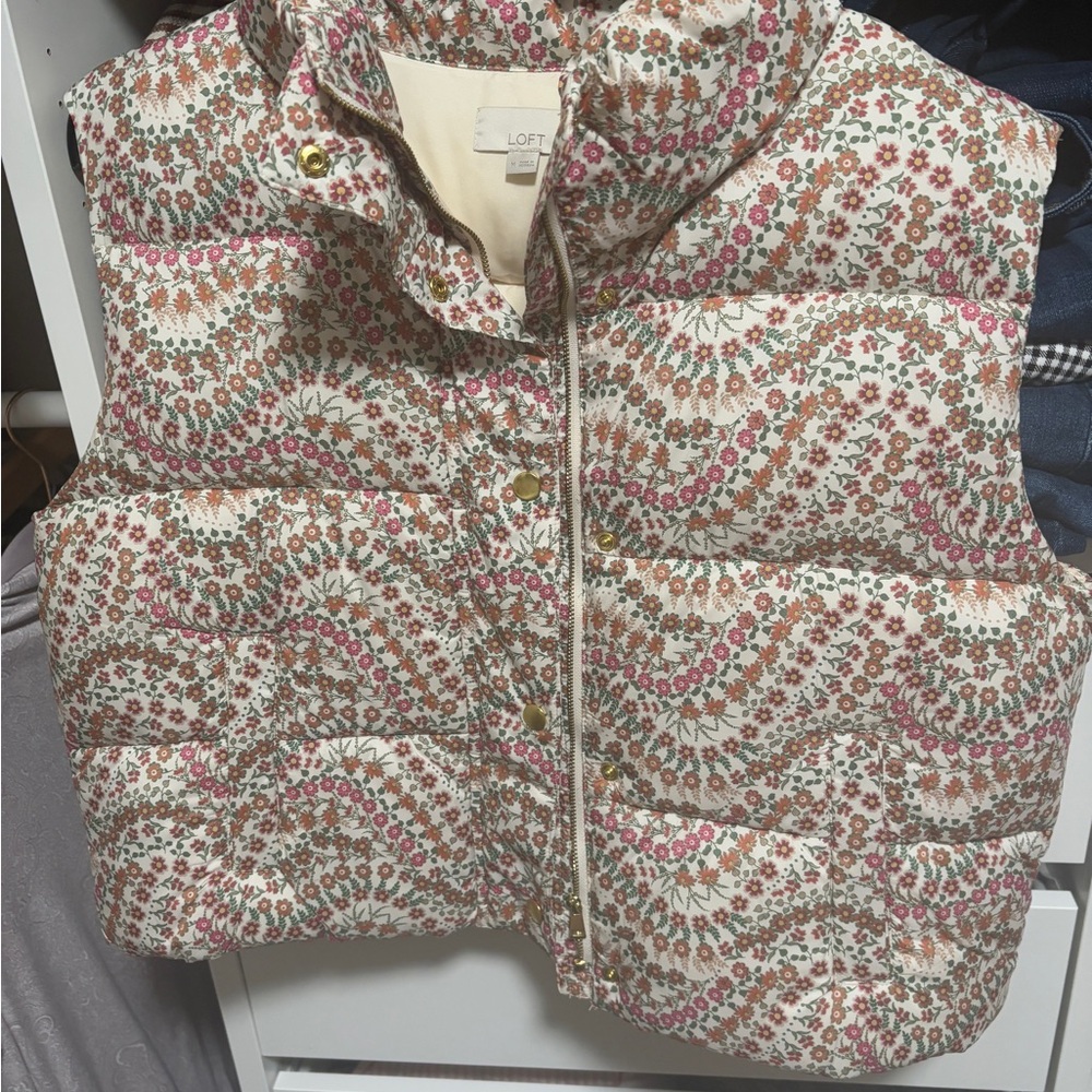 LOFT Multicolor Patterned Vest - Picture 3 of 3